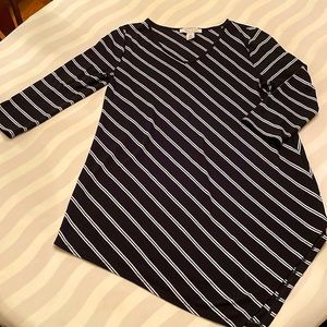 Size S, 3/4 Length Sleeve Striped Asymmetrical Hemmed Top